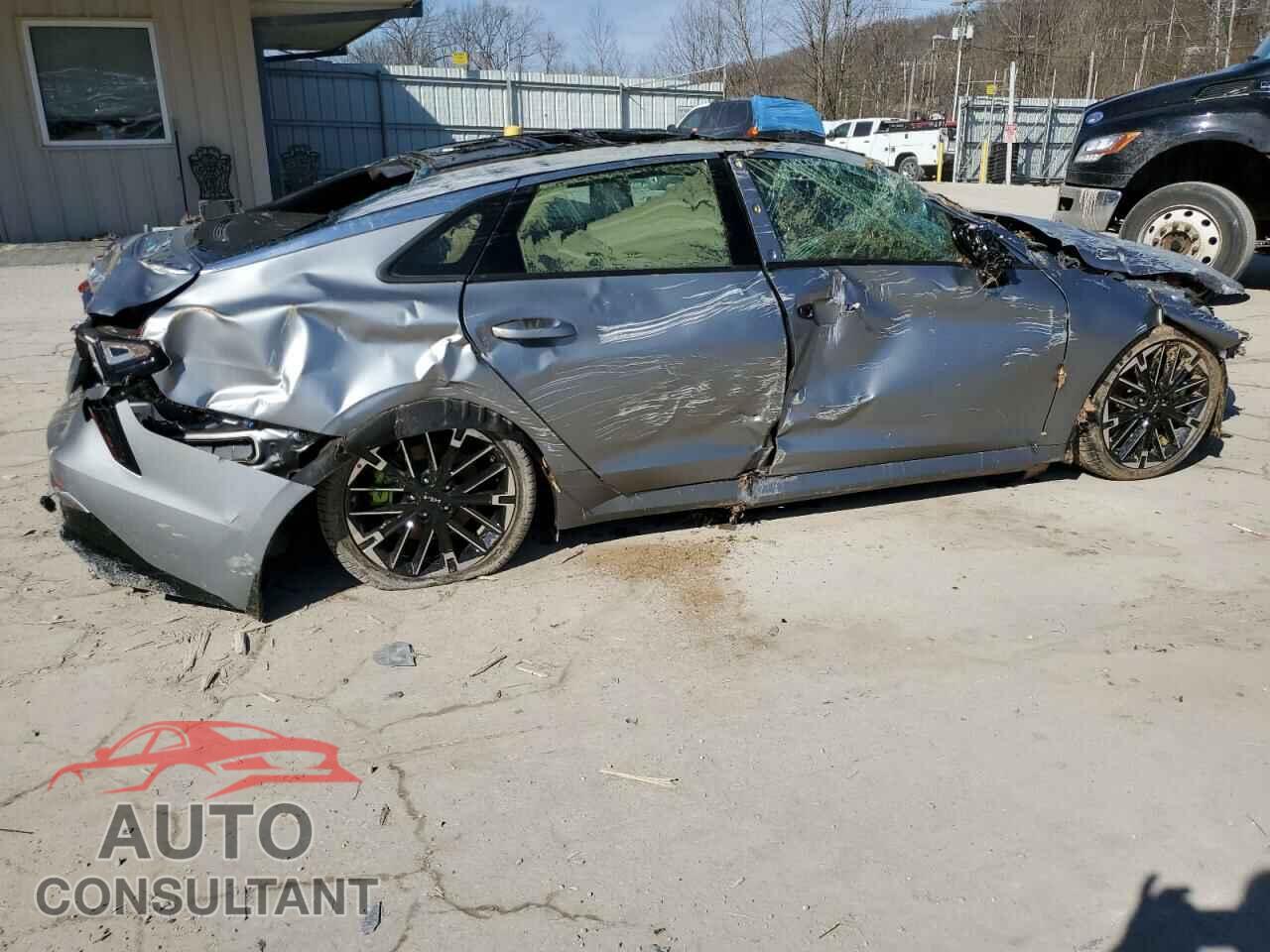KIA K5 2025 - KNAG44J86S5340352