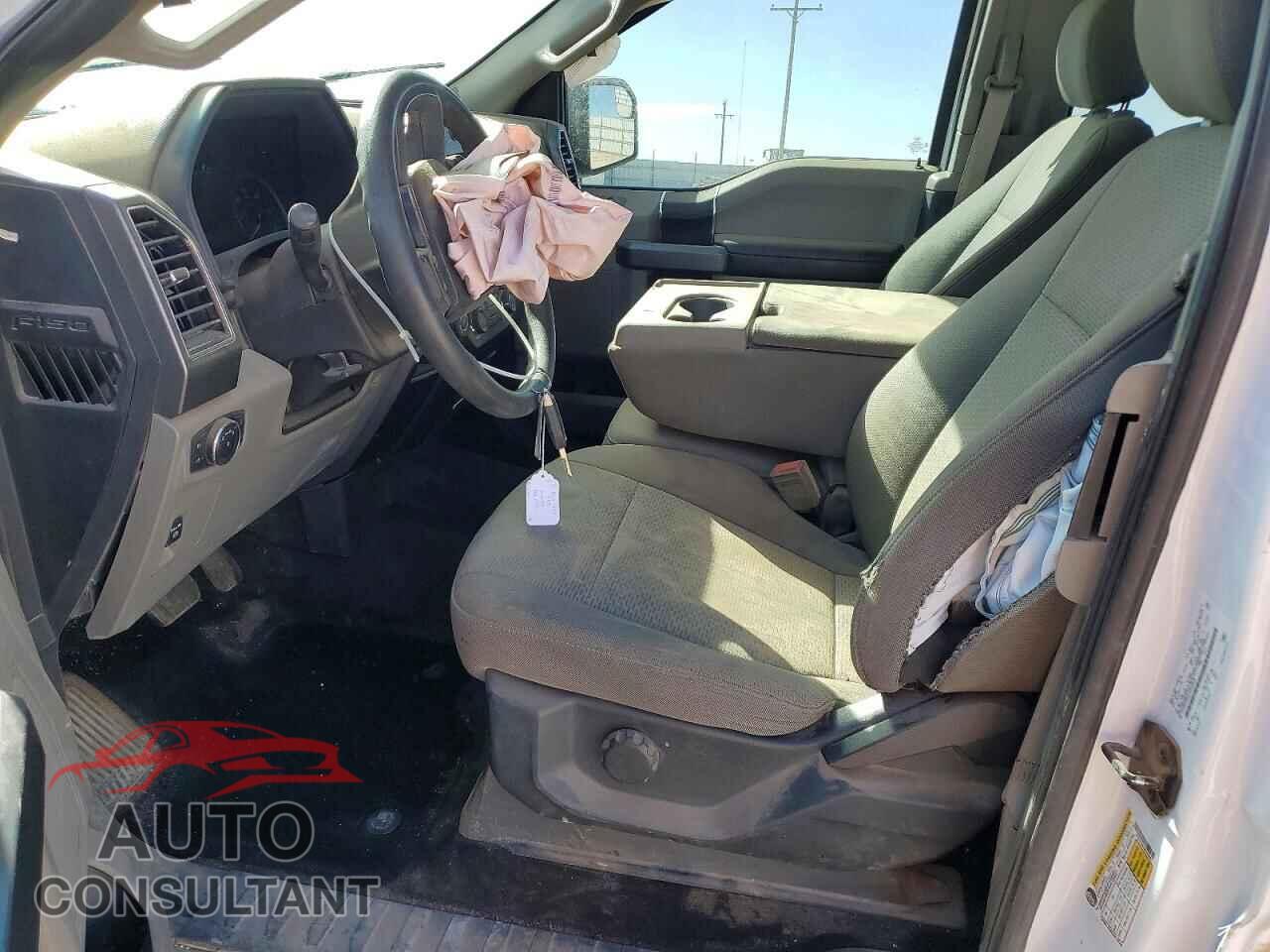 FORD F-150 2018 - 1FTFX1E59JKC32652