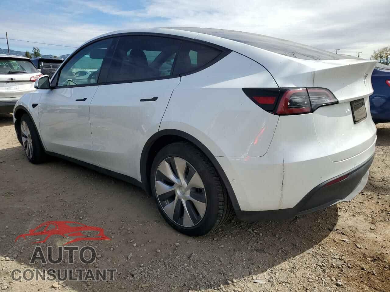 TESLA MODEL Y 2021 - 5YJYGAEEXMF199476