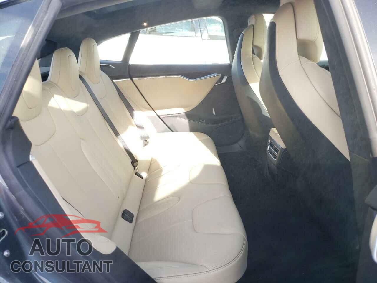 TESLA MODEL S 2016 - 5YJSA1E46GF164842
