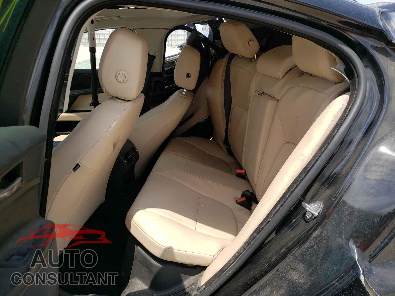 JAGUAR XE 2017 - SAJAR4BG0HA963354