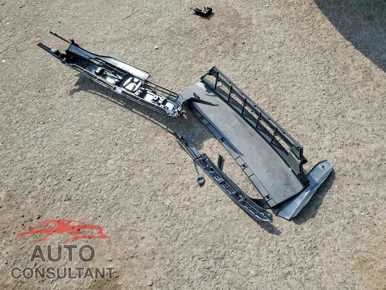 HONDA CIVIC 2018 - 2HGFC2F53JH502757