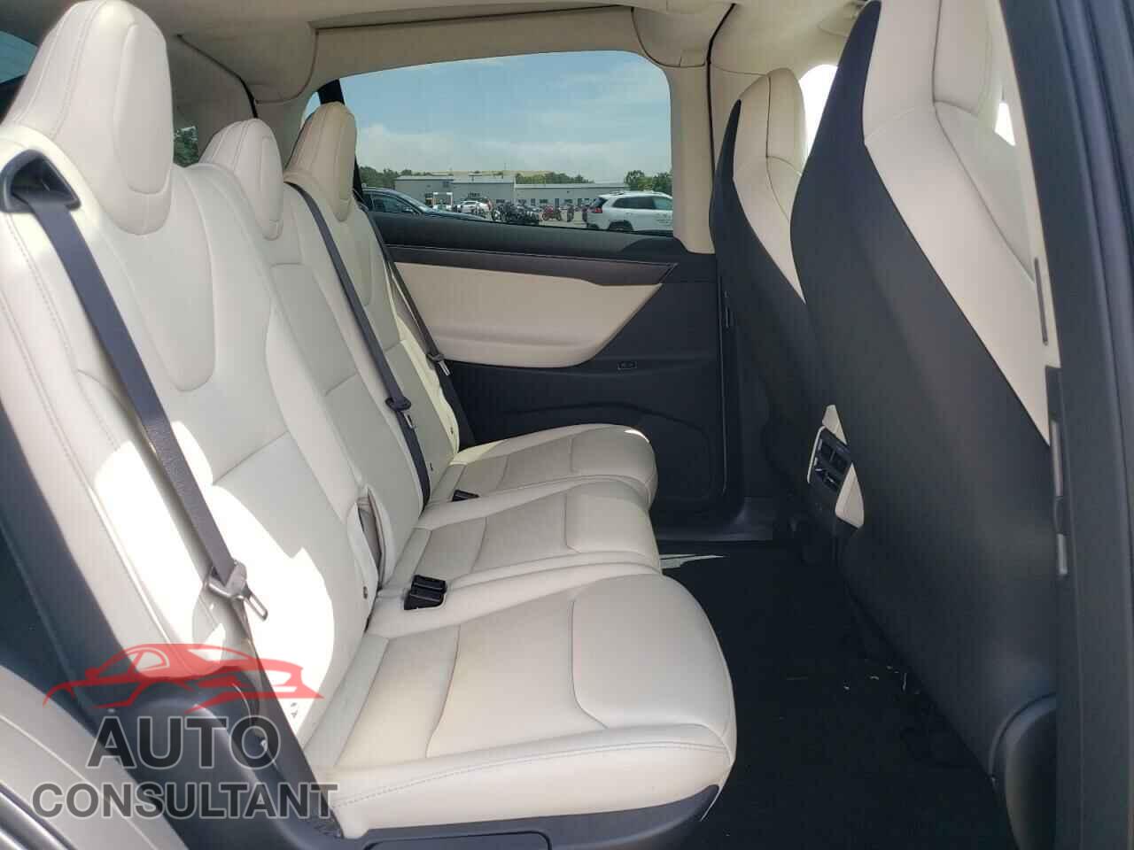 TESLA MODEL X 2018 - 5YJXCDE27JF109632