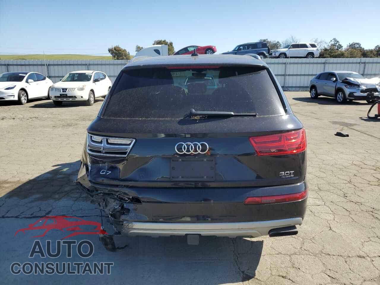 AUDI Q7 2018 - WA1LAAF77JD045185