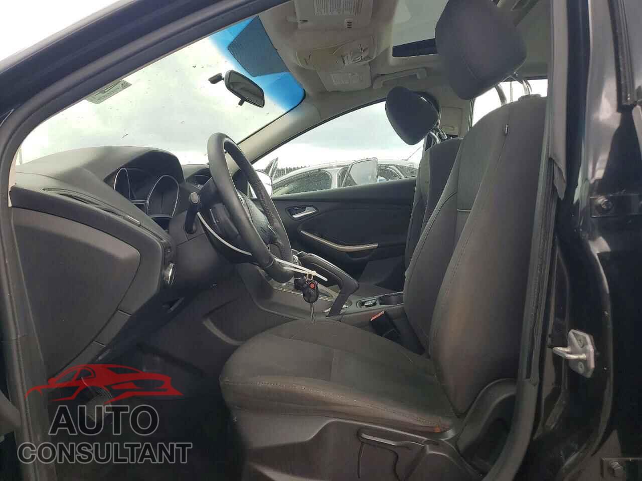 FORD FOCUS 2012 - 1FAHP3H27CL371929
