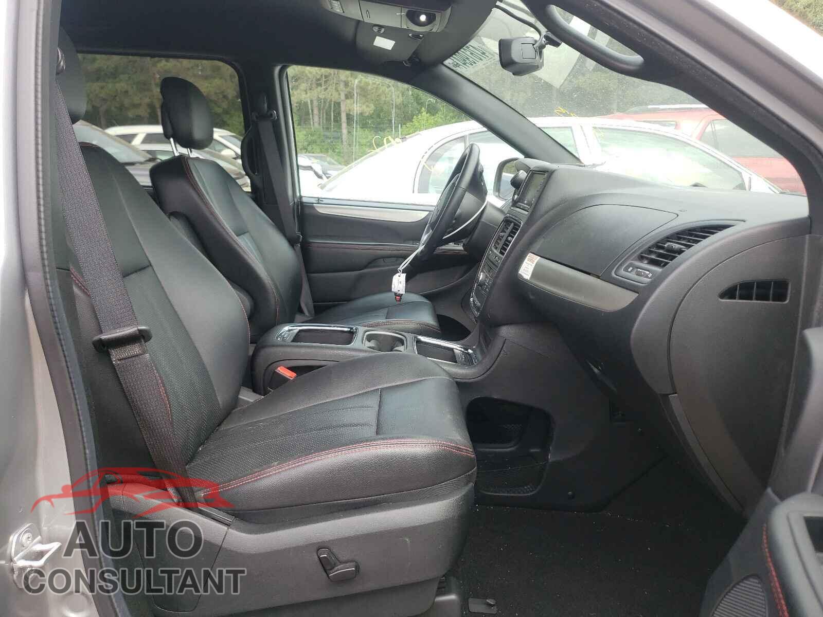 DODGE GRAND CARA 2017 - 2C4RDGEG0HR623677