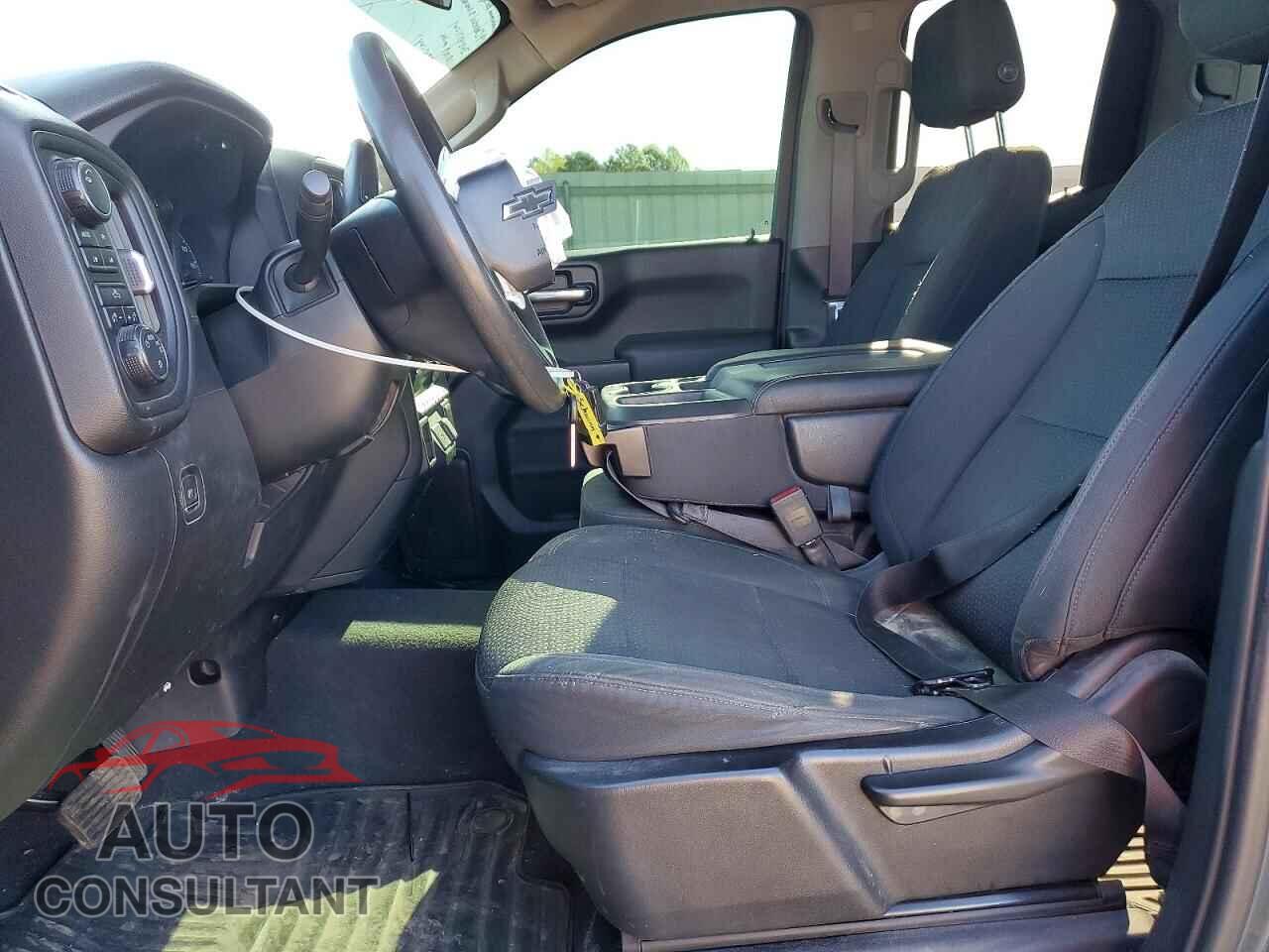 CHEVROLET SILVERADO 2019 - 1GCRYCEF3KZ340417