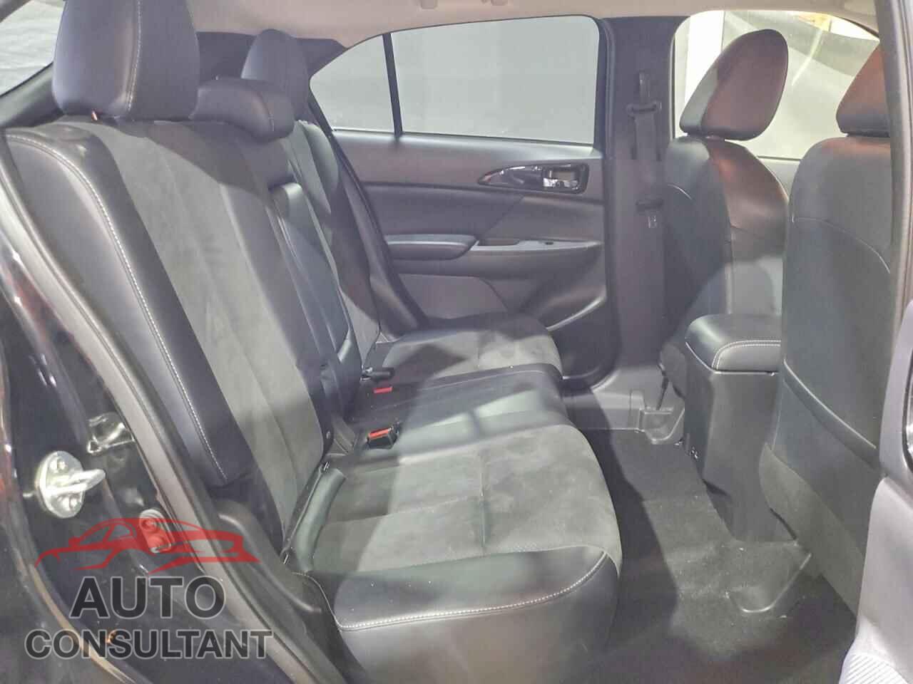 MITSUBISHI ECLIPSE 2024 - JA4ATWAA1RZ060636