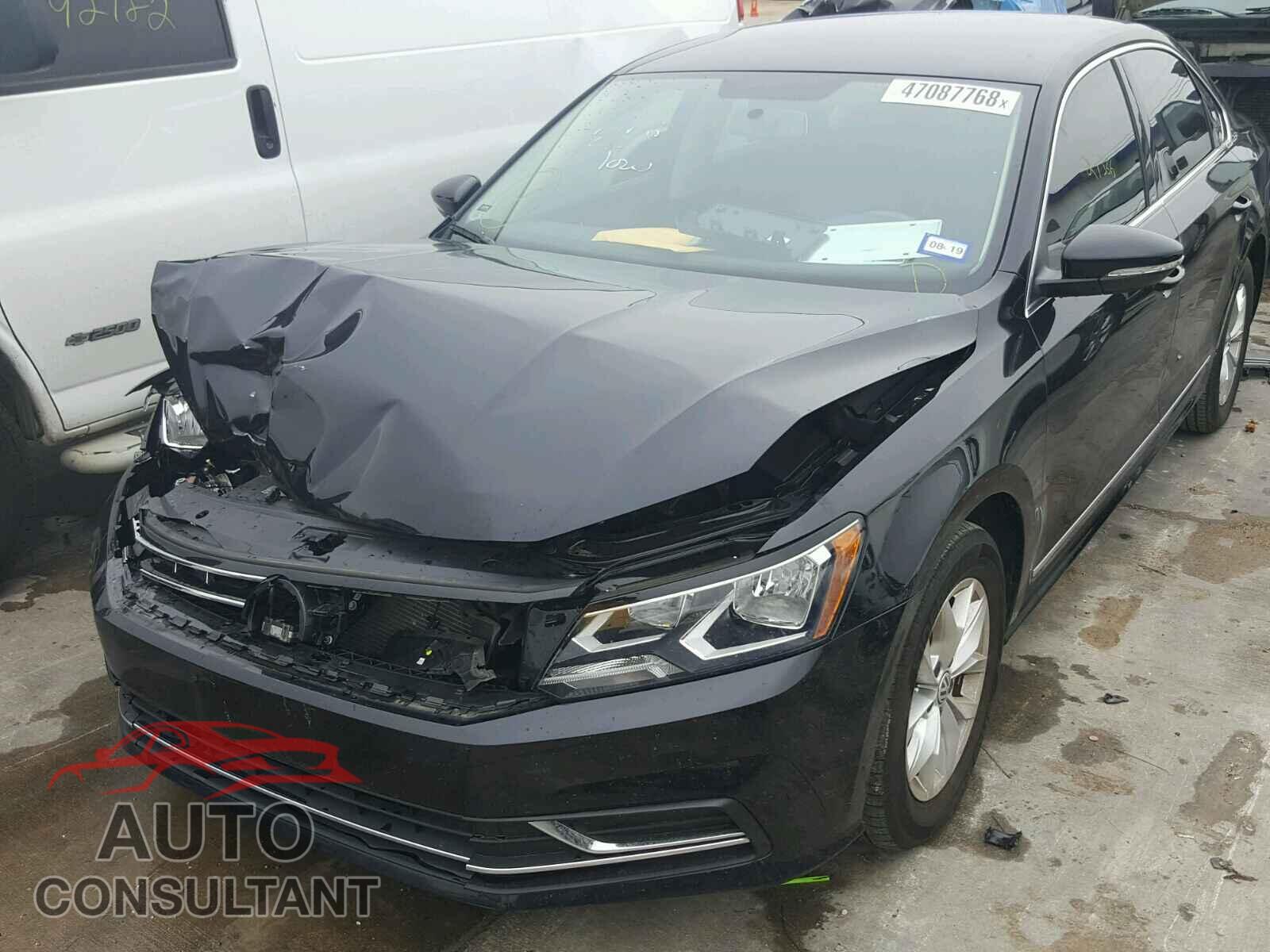 VOLKSWAGEN PASSAT 2017 - 1VWAT7A38HC050679