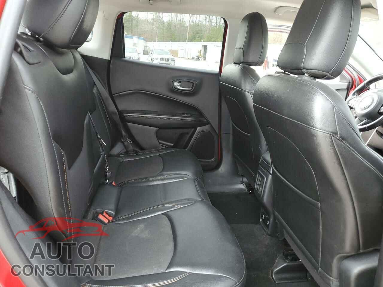 JEEP COMPASS 2018 - 3C4NJDBB7JT457143