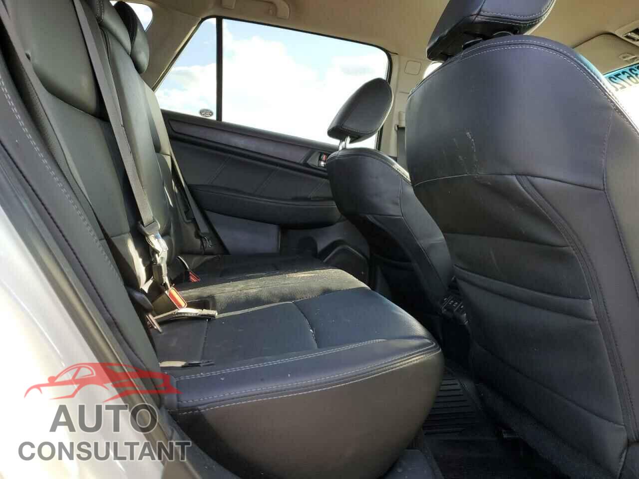 SUBARU OUTBACK 2019 - 4S4BSAJC8K3360616