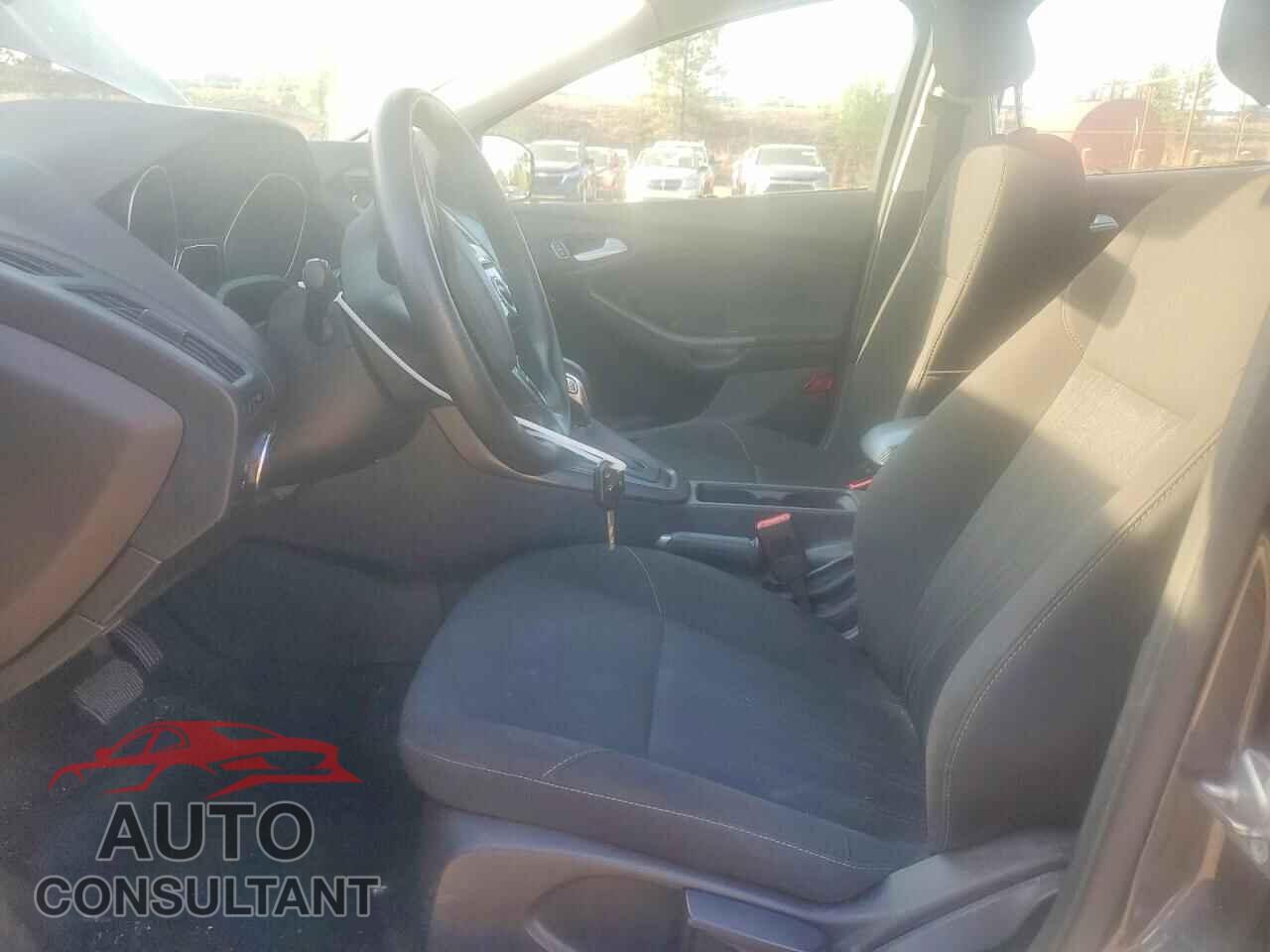 FORD FOCUS 2018 - 1FADP3H23JL237611