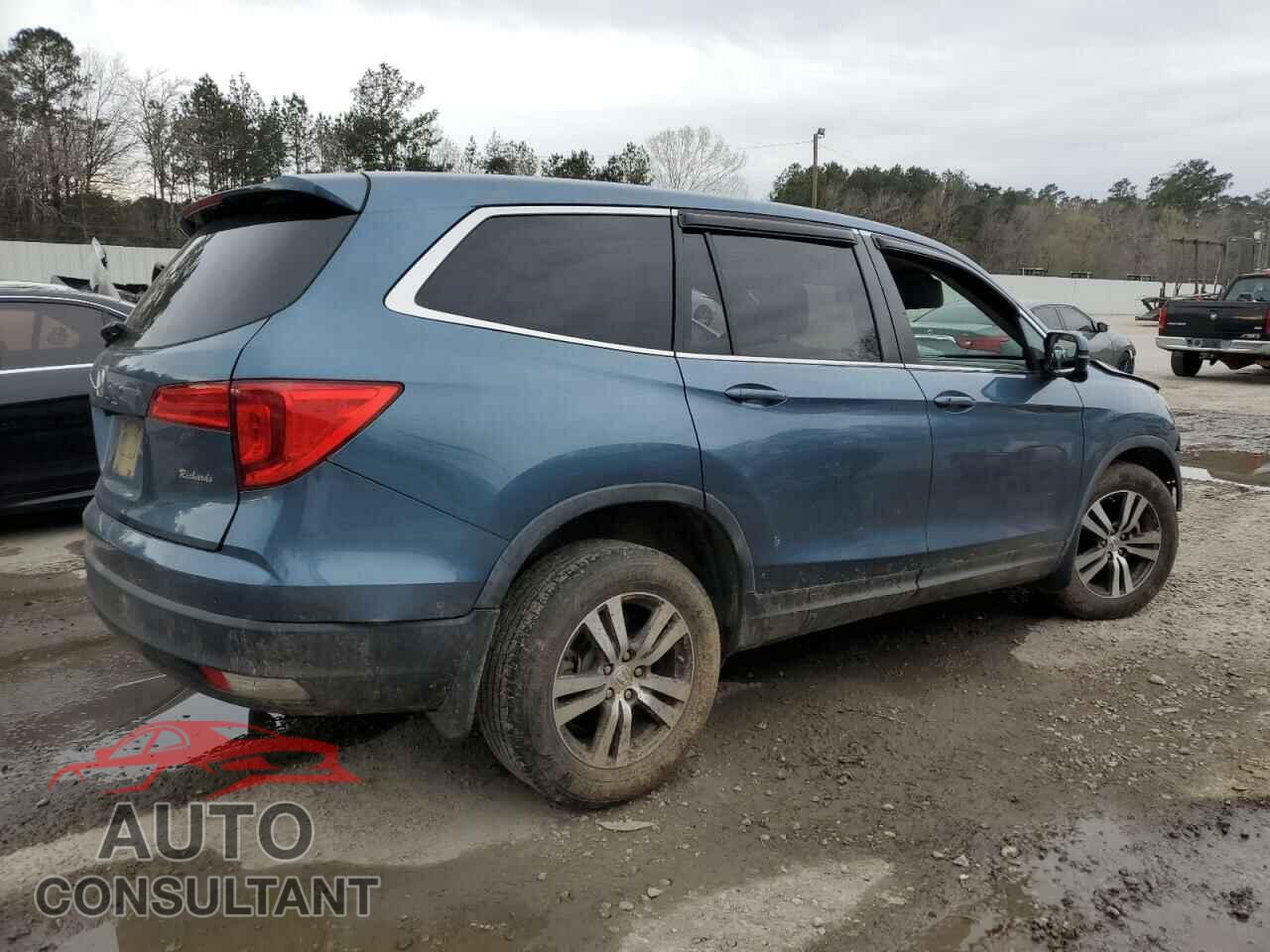 HONDA PILOT 2018 - 5FNYF5H54JB018311