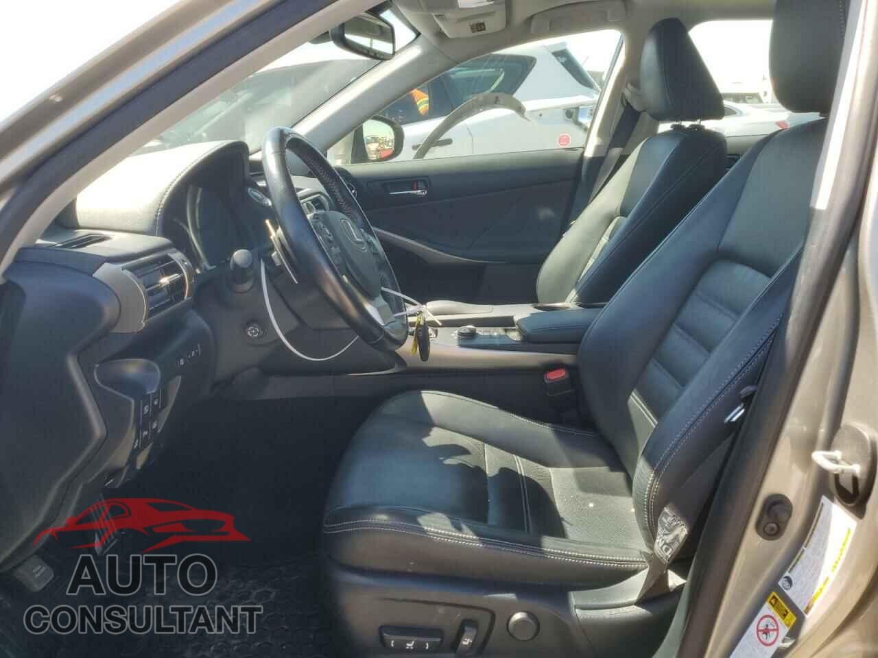 LEXUS IS 2016 - JTHCE1D26G5012195
