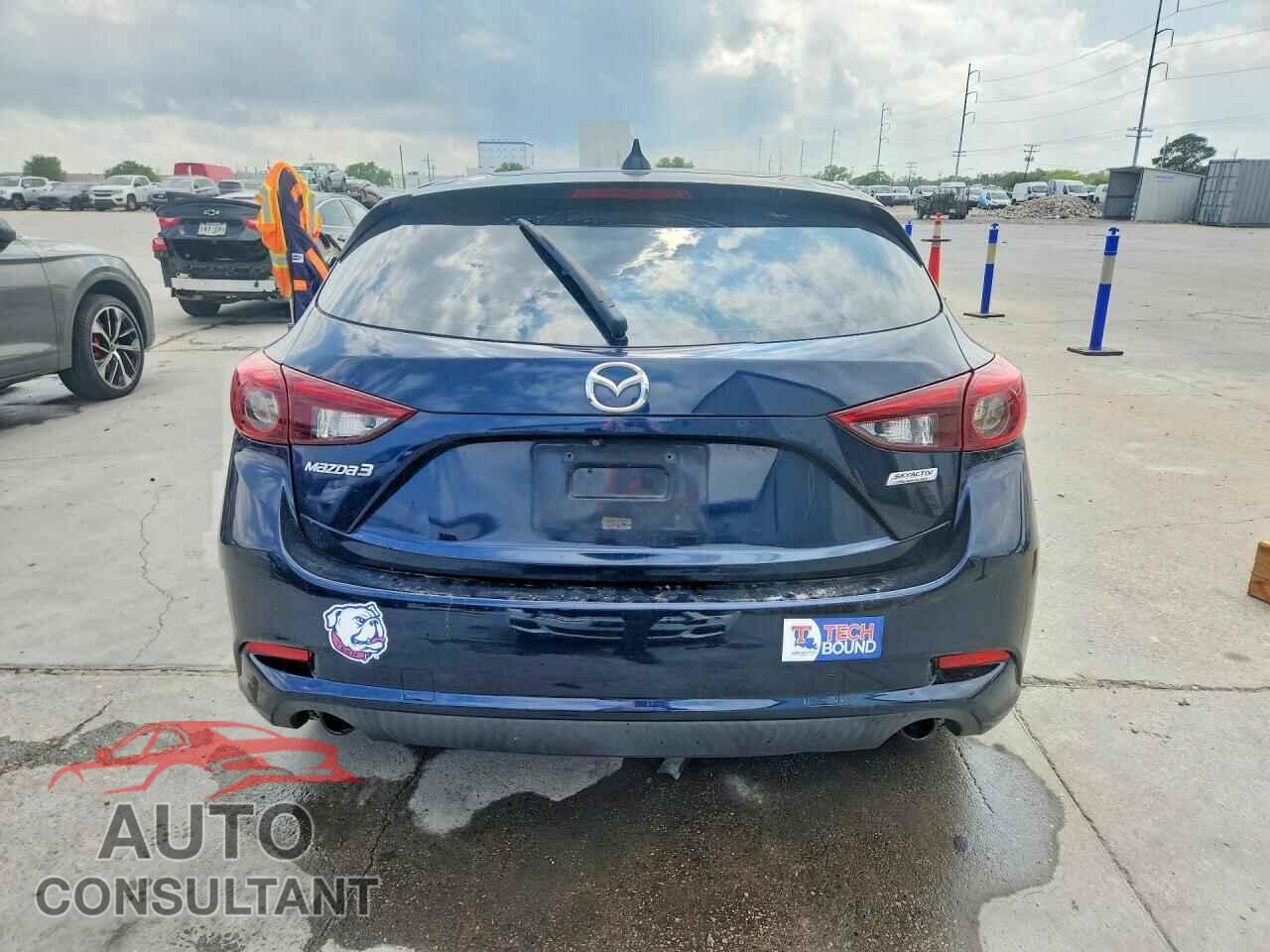 MAZDA 3 2017 - 3MZBN1M37HM139441