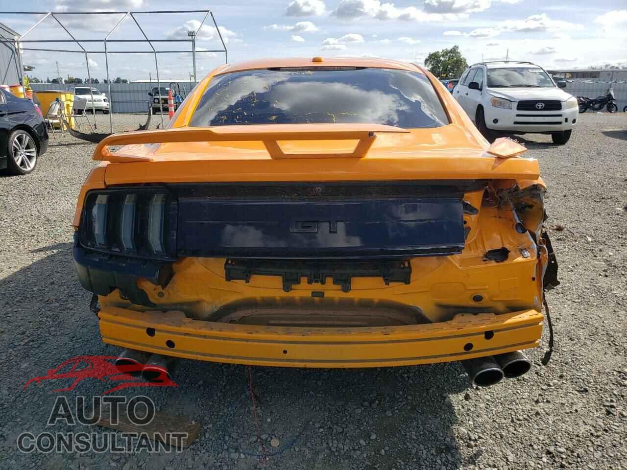 FORD MUSTANG 2019 - 1FA6P8CFXK5135583