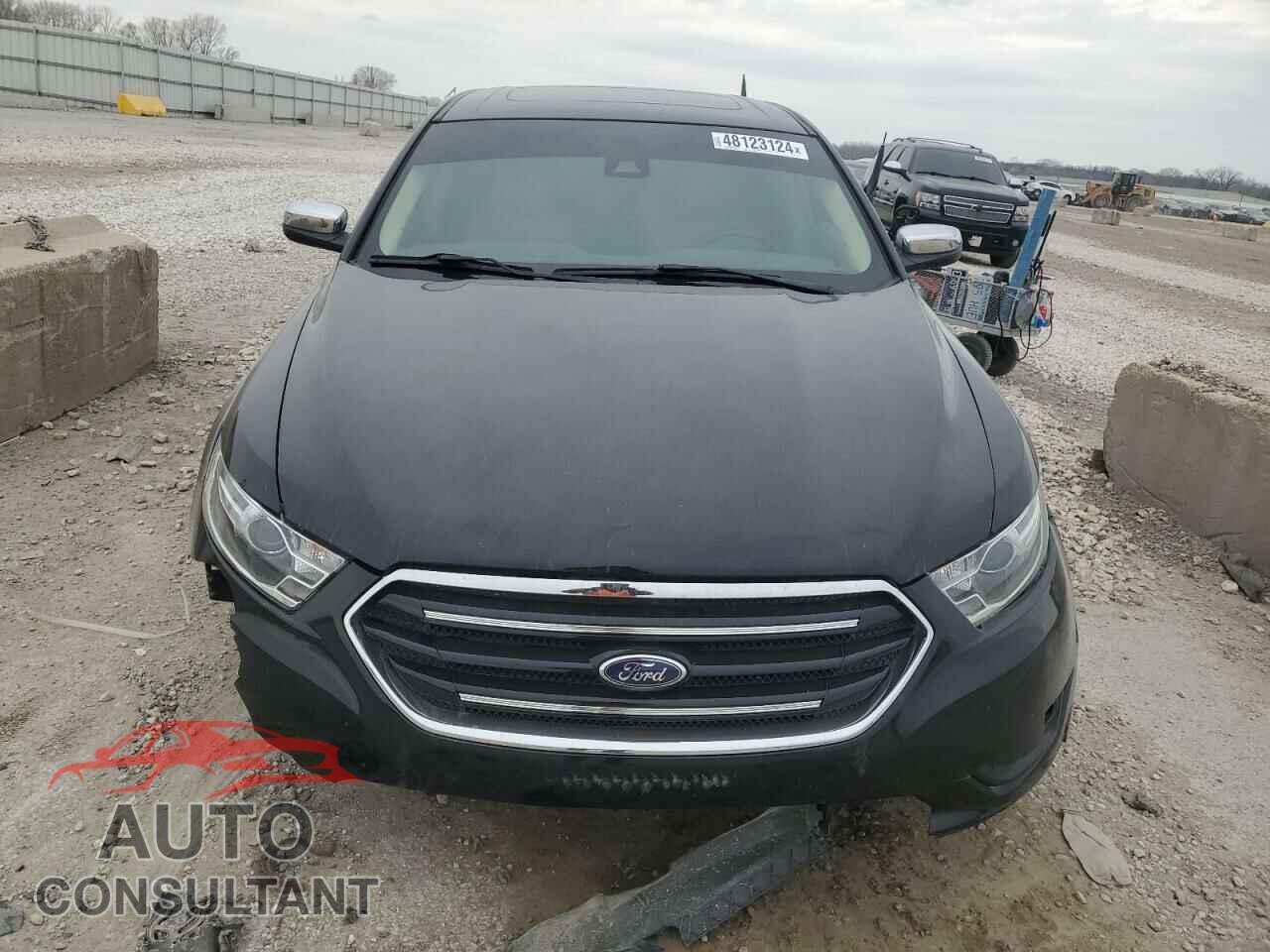 FORD TAURUS 2017 - 1FAHP2J84HG120391