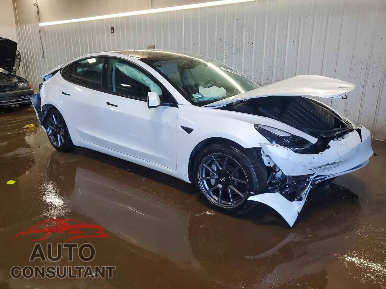TESLA MODEL 3 2021 - 5YJ3E1EB2MF054874