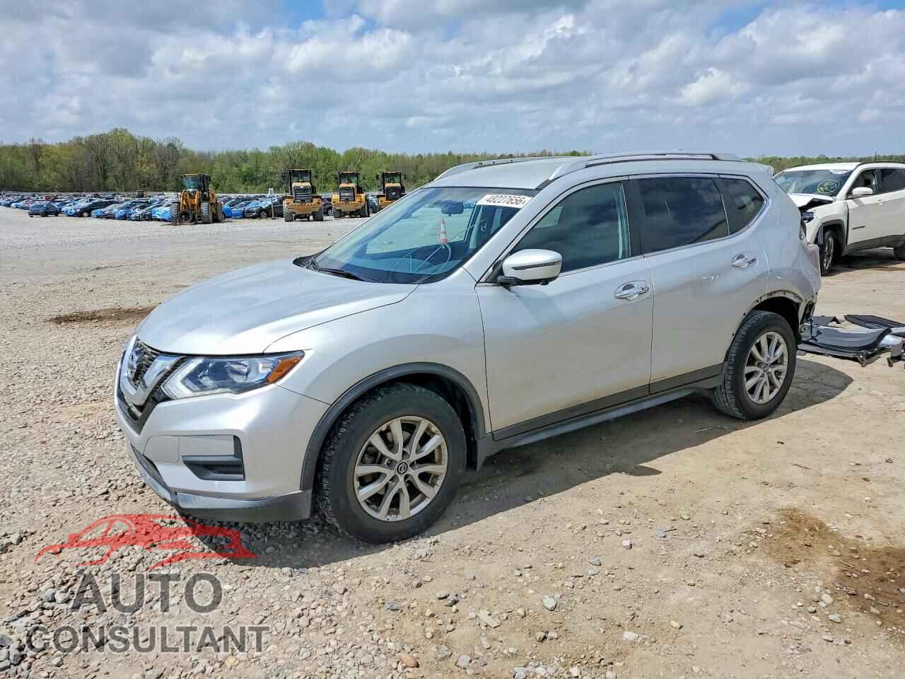 NISSAN ROGUE 2017 - KNMAT2MT5HP554309