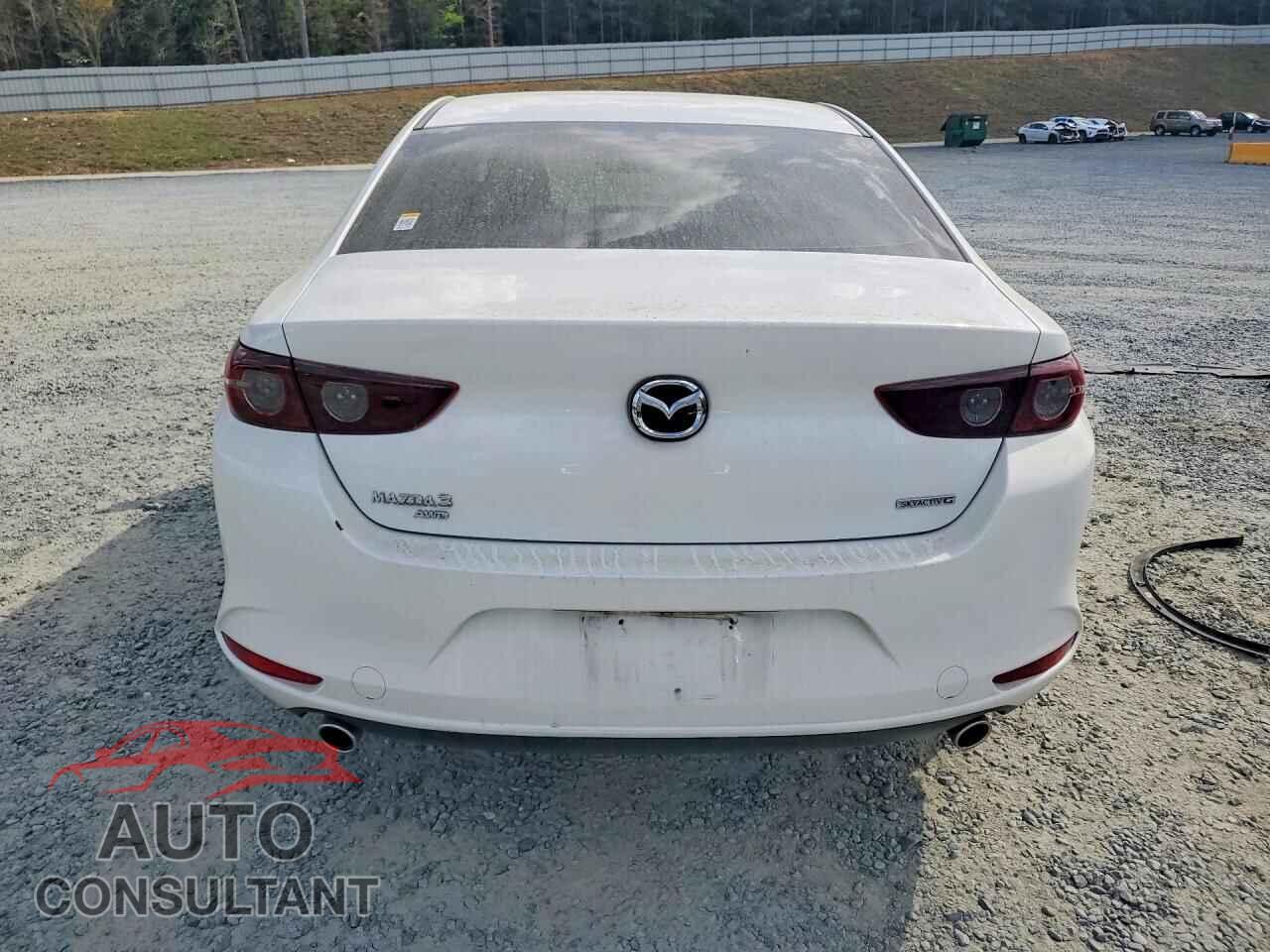 MAZDA 3 2019 - JM1BPBAM2K1131395