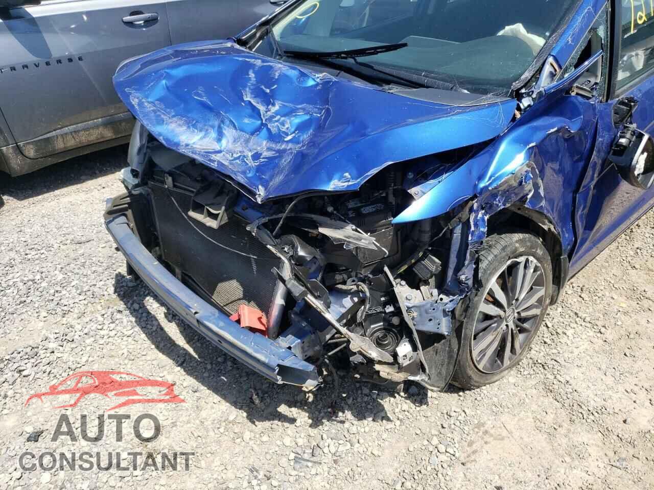 HONDA FIT 2016 - JHMGK5H75GX040324