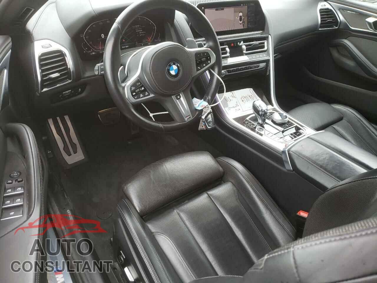 BMW 8 SERIES 2022 - WBADZ2C04NCK03233