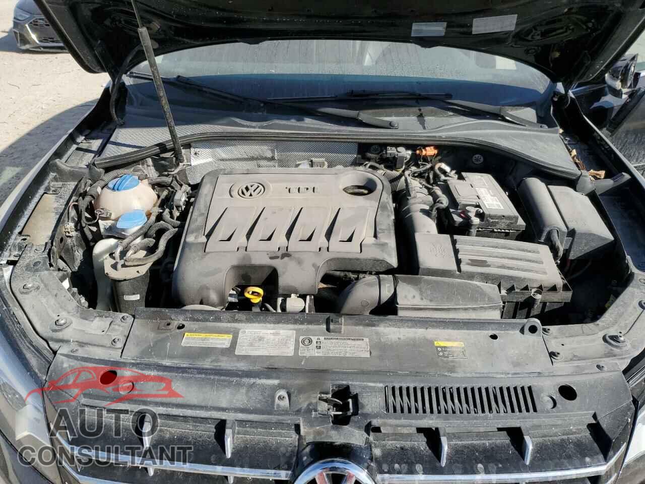 VOLKSWAGEN PASSAT 2014 - 1VWBN7A35EC118947