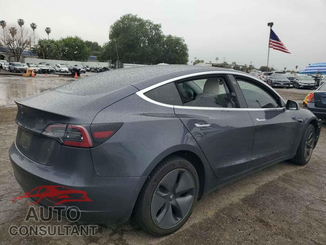 TESLA MODEL 3 2018 - 5YJ3E1EA0JF168505