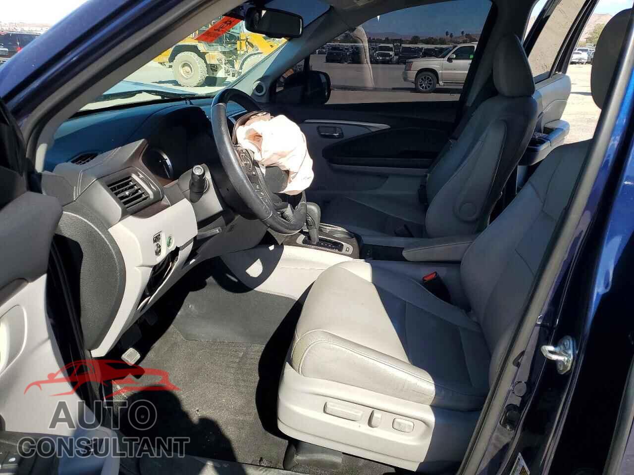 HONDA PILOT 2017 - 5FNYF5H51HB032399