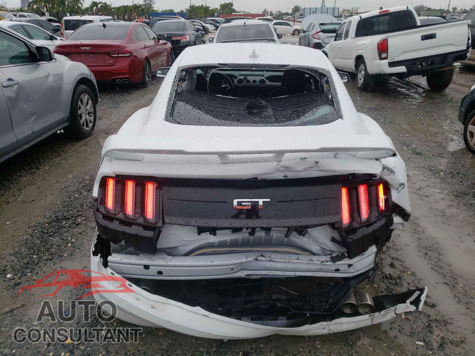 FORD MUSTANG 2020 - 1FA6P8CF0L5183630