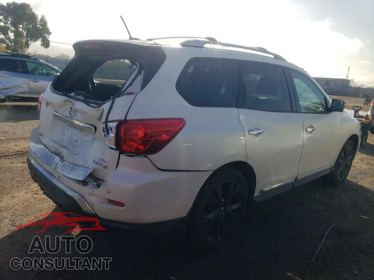 NISSAN PATHFINDER 2017 - 5N1DR2MM6HC671503