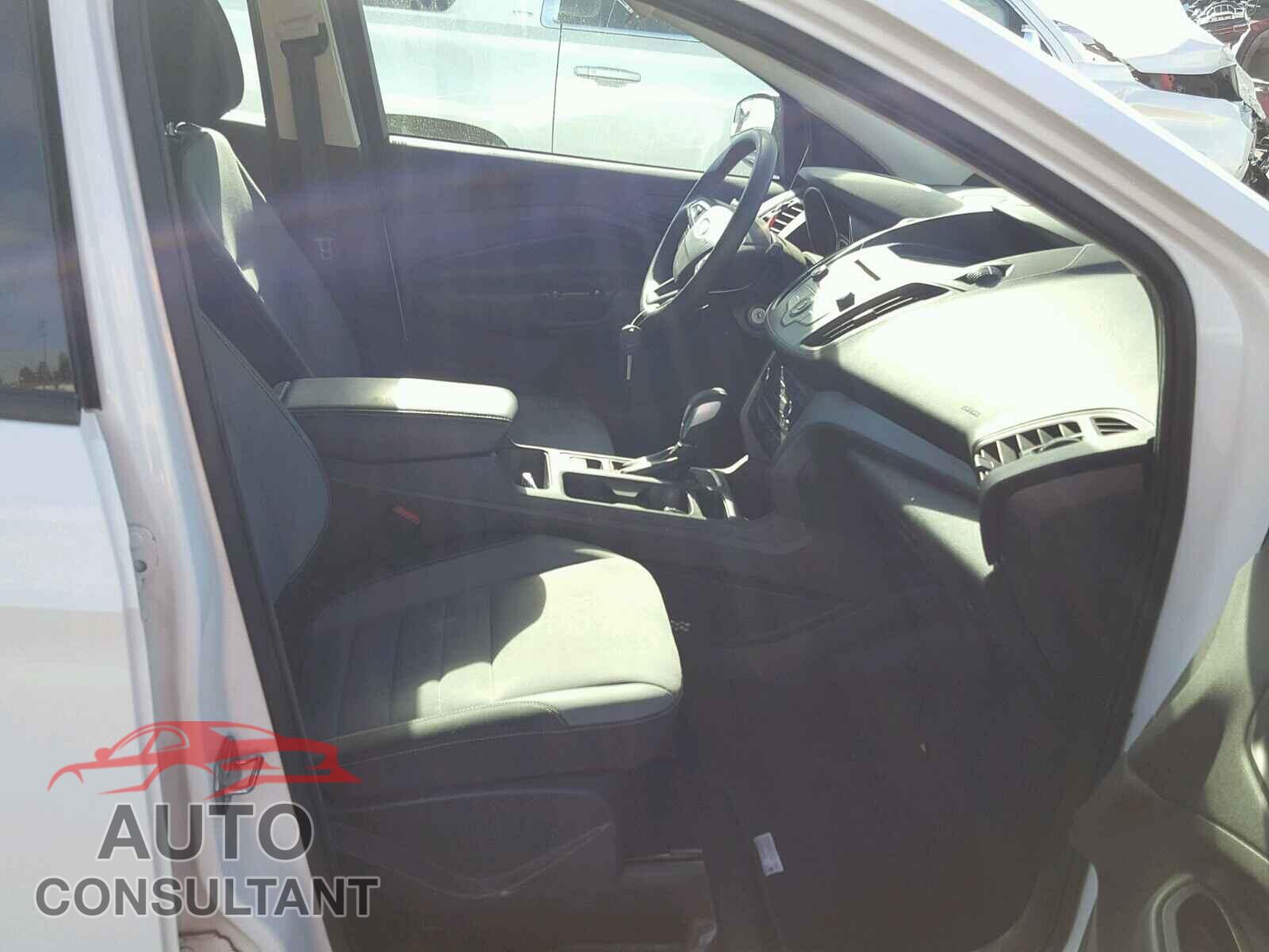 FORD ESCAPE S 2017 - 1FMCU0F73HUC79563