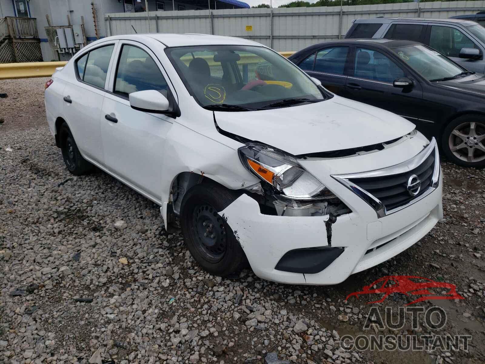 NISSAN VERSA 2017 - 3N1CN7AP0HL833740