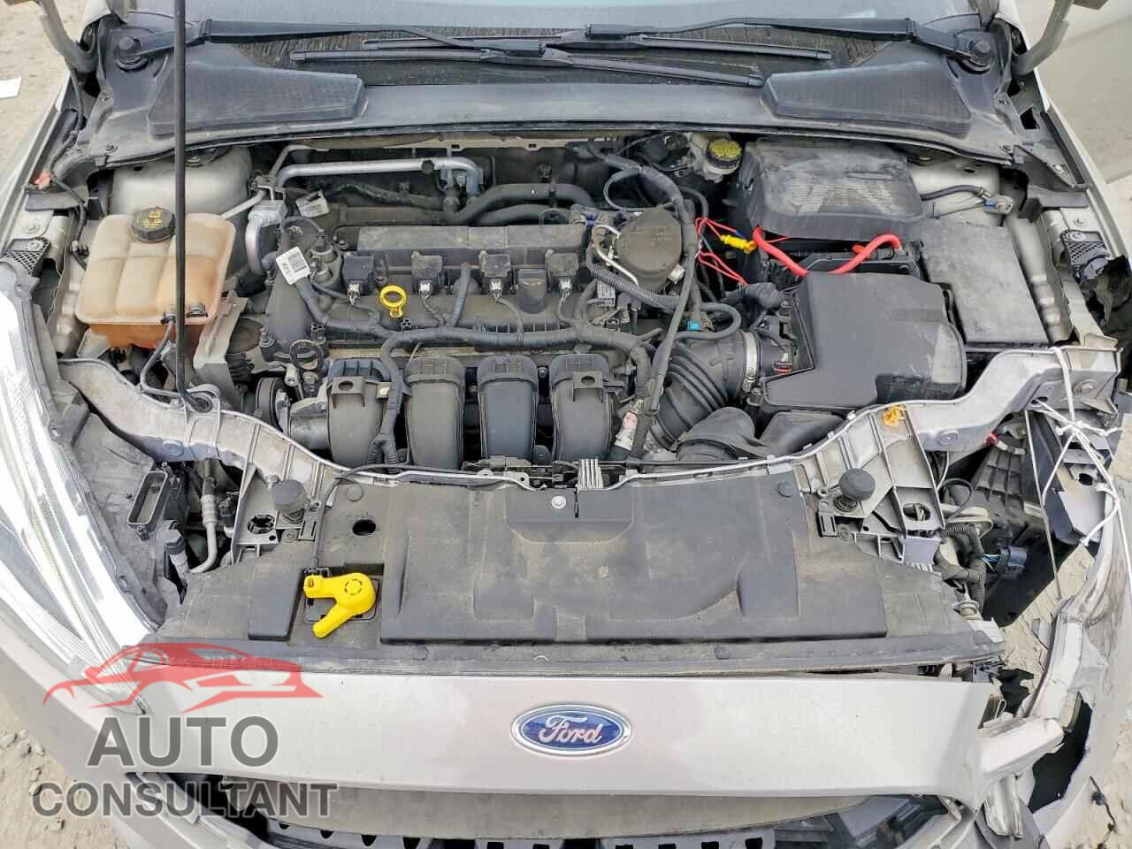FORD FOCUS 2015 - 1FADP3J26FL232131