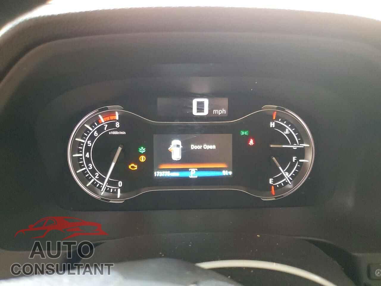 HONDA PILOT 2017 - 5FNYF5H34HB022660