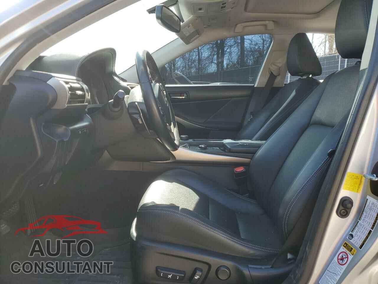 LEXUS IS 2015 - JTHCF1D20F5019431