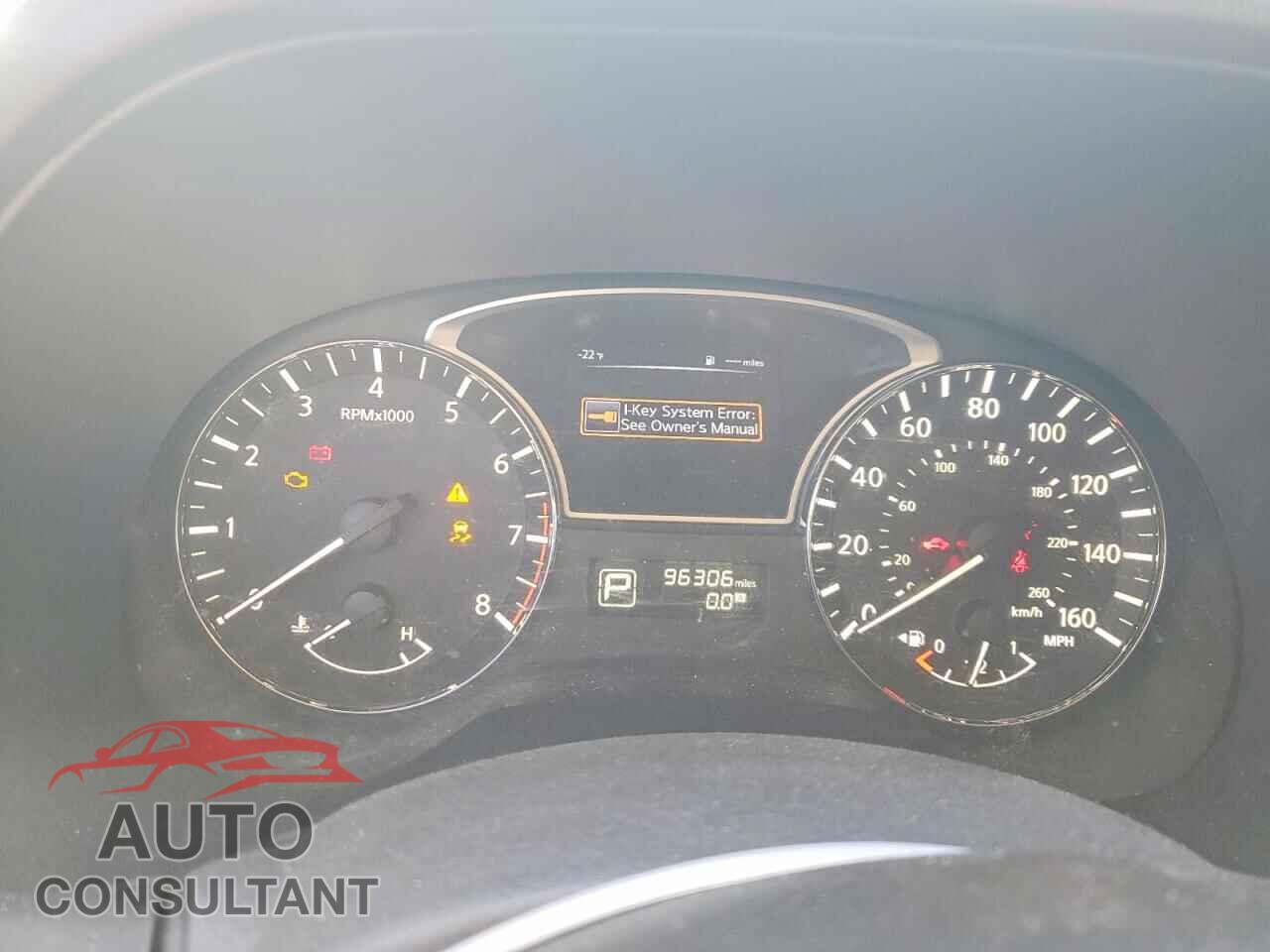 NISSAN PATHFINDER 2015 - 5N1AR2MN6FC677021