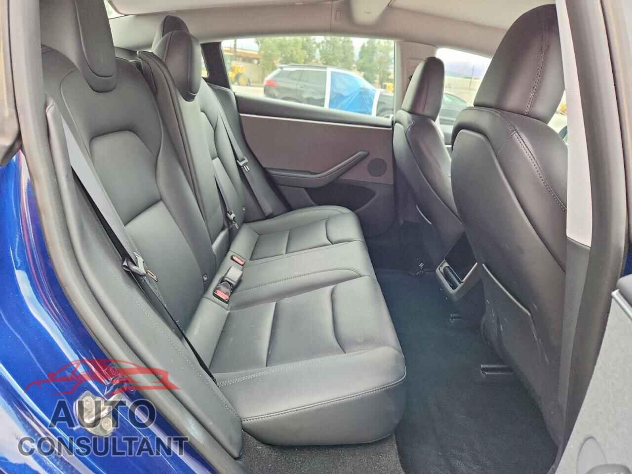 TESLA MODEL 3 2024 - 5YJ3E1EA3RF727198