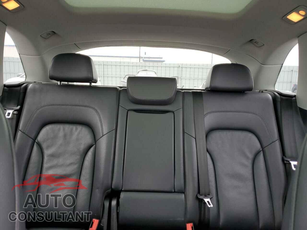 AUDI Q5 2017 - WA1L2AFP6HA035594