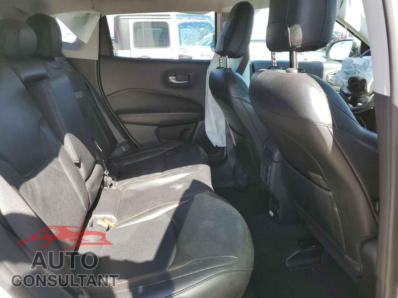 JEEP COMPASS 2021 - 3C4NJDCB1MT512317
