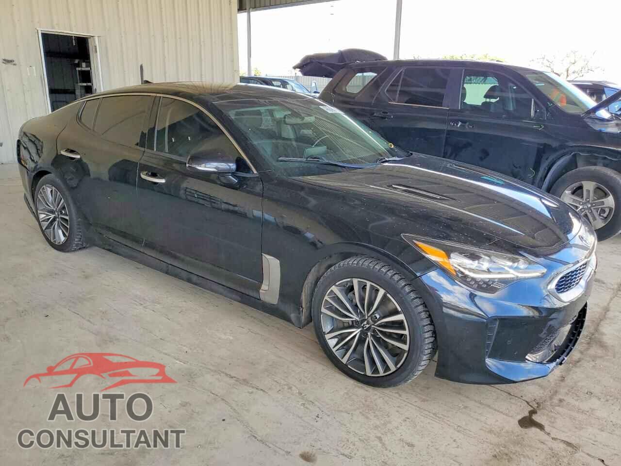 KIA STINGER 2018 - KNAE25LA3J6021468