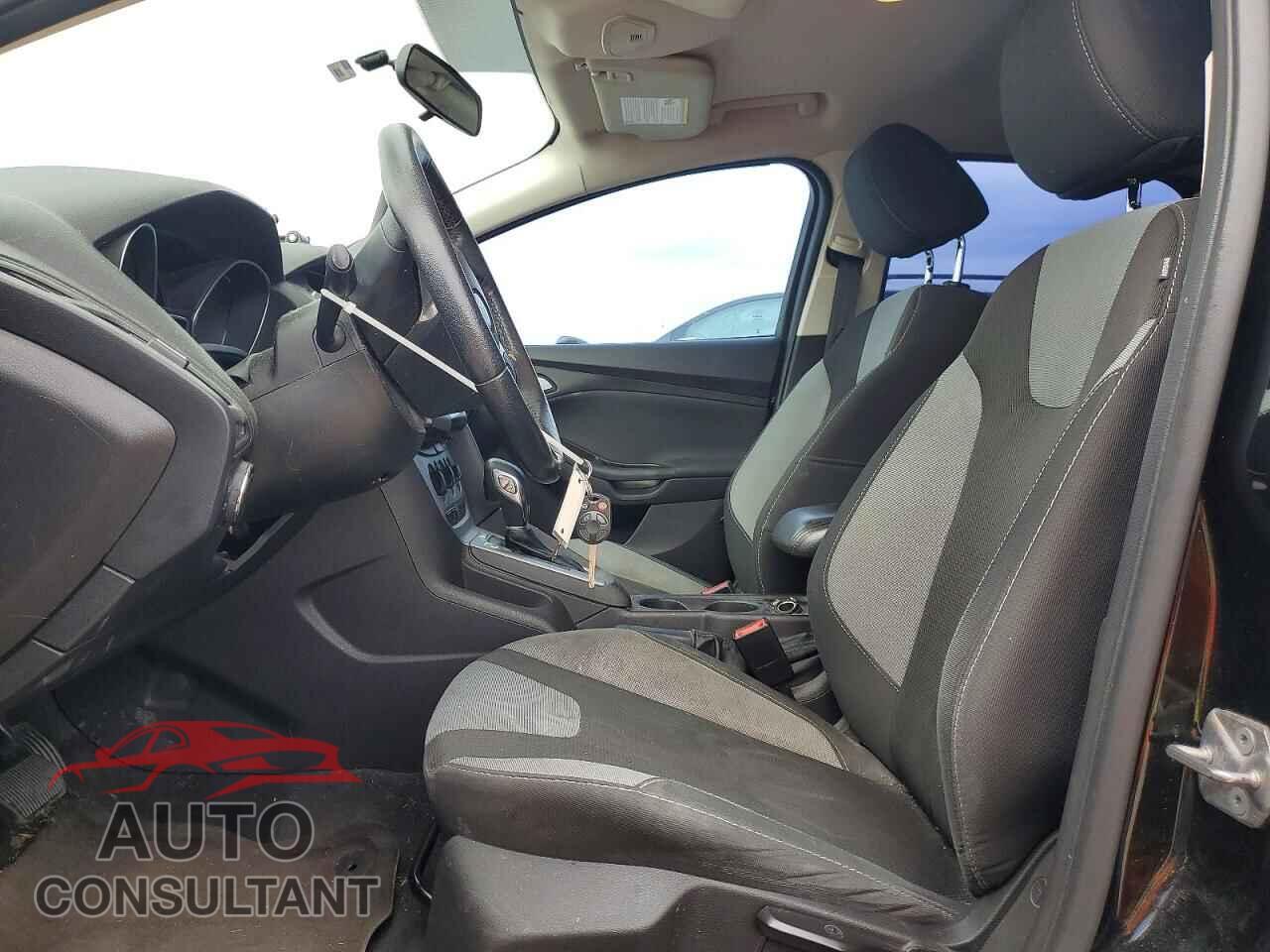 FORD FOCUS 2014 - 1FADP3F25EL362246