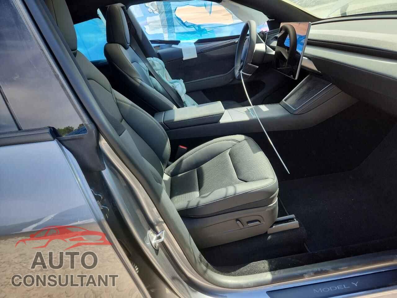 TESLA MODEL Y 2026 - 7SAYGDEE7TA627620