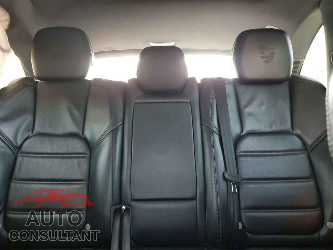 PORSCHE CAYENNE 2017 - WP1AA2A2XHKA89815