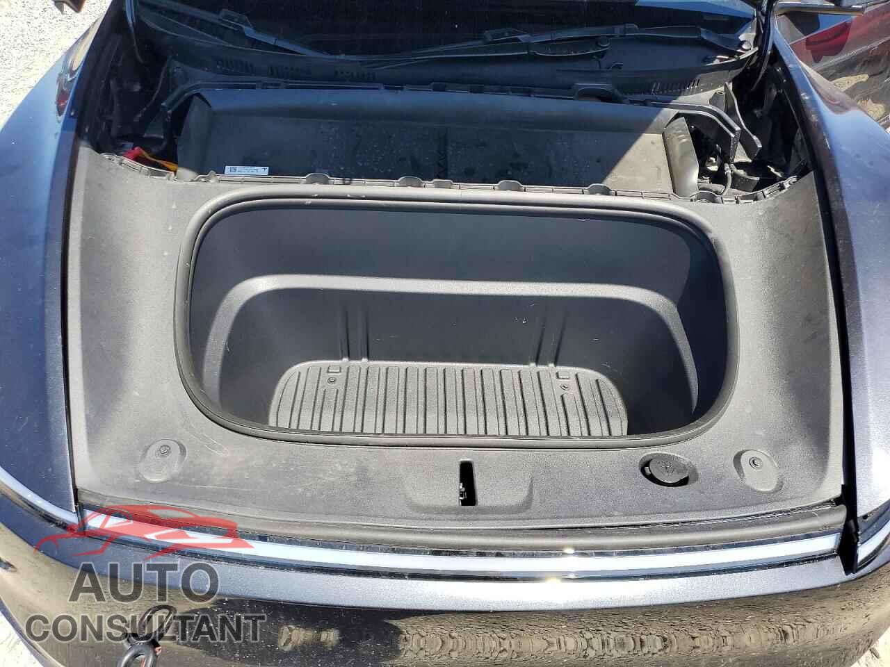 TESLA MODEL Y 2026 - 7SAYGDEE7TF403802