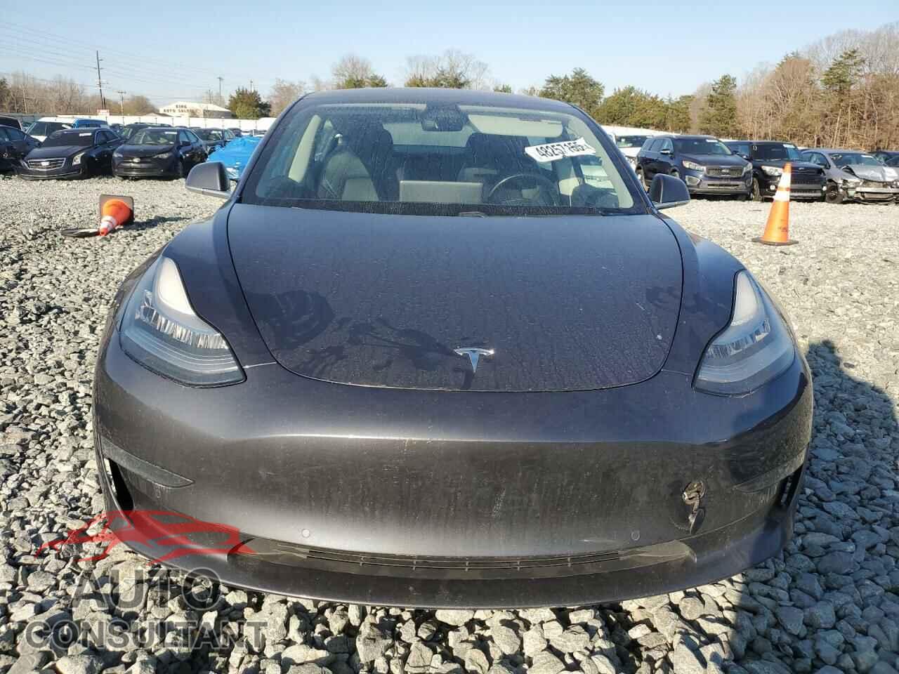 TESLA MODEL 3 2018 - 5YJ3E1EA3JF123803