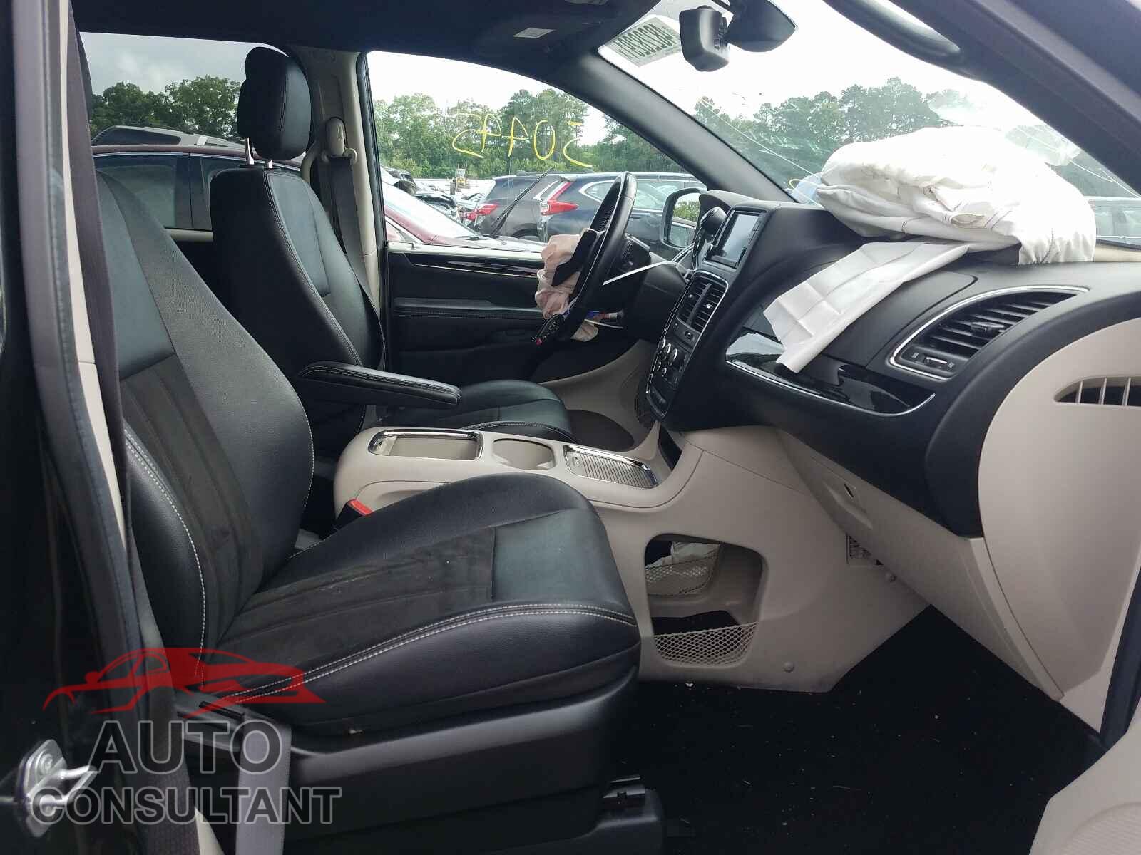 DODGE GRAND CARA 2019 - 2C4RDGCG8KR773255