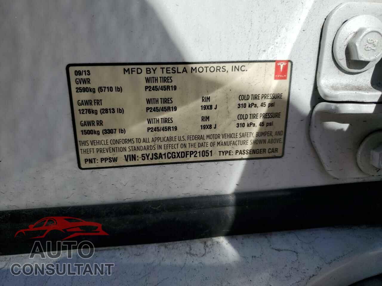 TESLA MODEL S 2013 - 5YJSA1CGXDFP21051