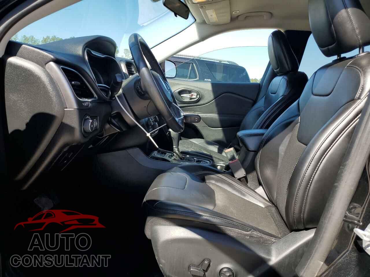 JEEP GRAND CHER 2019 - 1C4PJLLB4KD202281