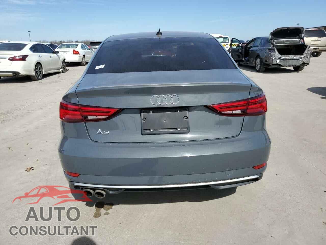 AUDI A3 2019 - WAUAUGFF1K1013136